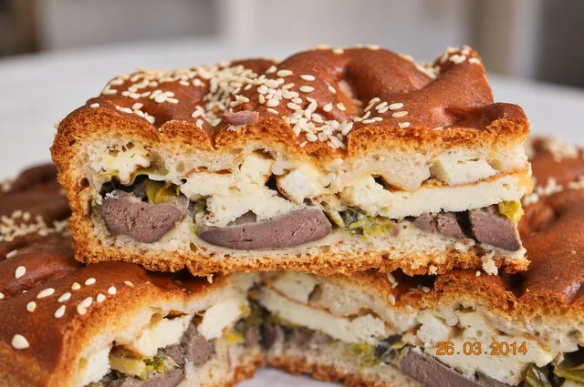 Пирог с печенью и яйцом (дрожжевой) Пирог с печенью и яйцом (дрожжевой)